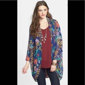 NWOT Hot & Delicious Floral Kimono Jacket